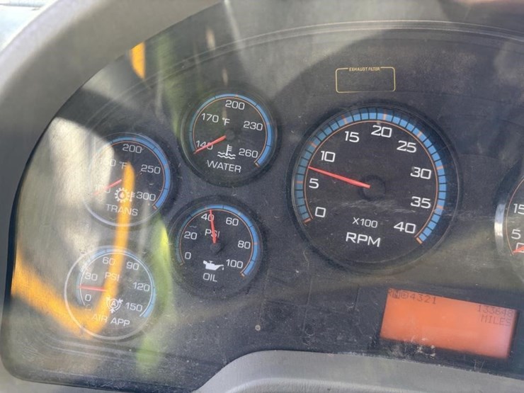 2012-international-workstar-7400-image-16