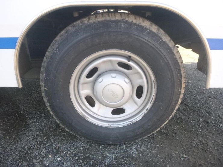 2011-ford-f250-image-16