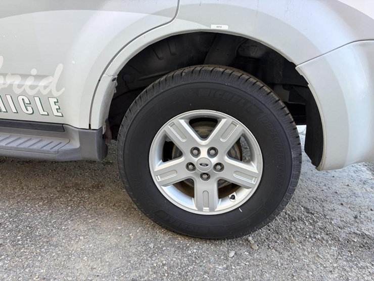 2012-ford-escape-image-5