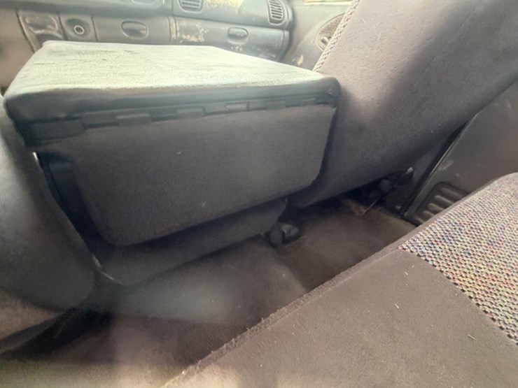 2002-dodge-ram-3500-image-33