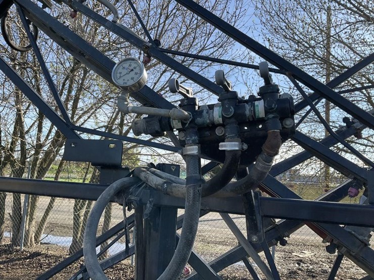 unverferth-65'-3-pt-x-fold-spray-boom-attachment-image-7