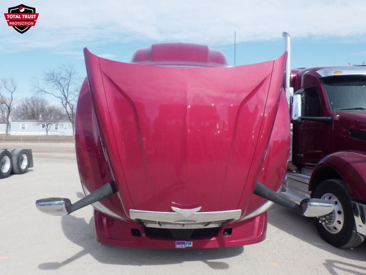 2023-peterbilt-579-image-25