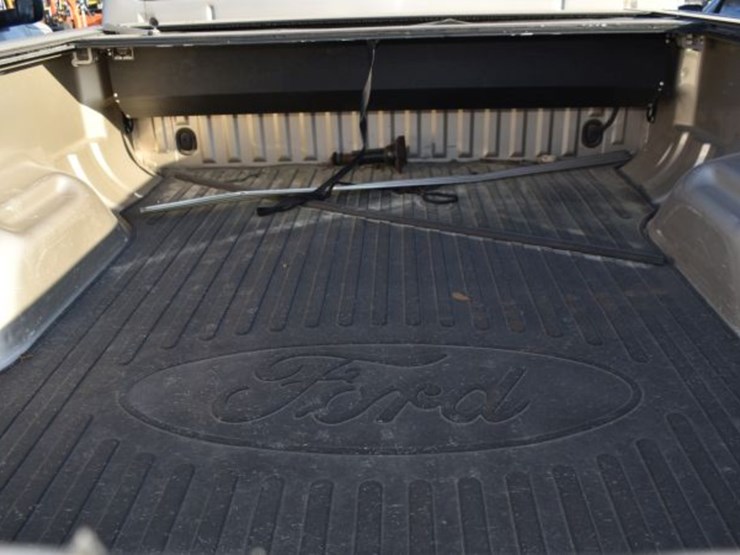 2010-ford-f250-image-9