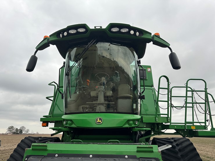 2020-john-deere-s780-image-52