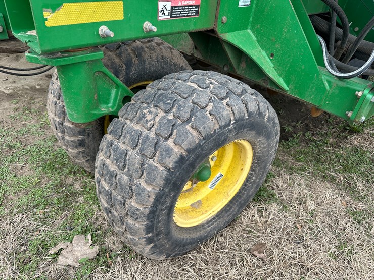 john-deere-1890-image-16