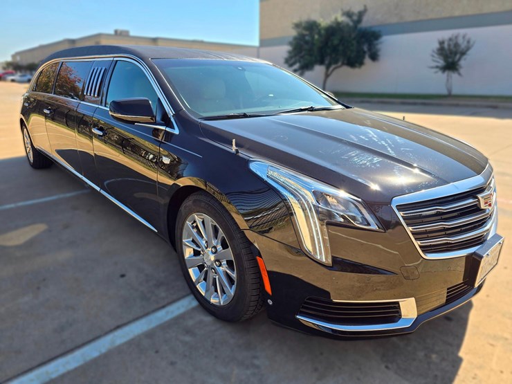 2019-cadillac-sayers-and-scovill-70in-limo-w-only-7729-miles-image-4