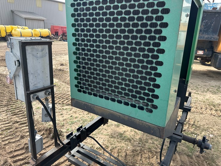 john-deere-4045t-image-7