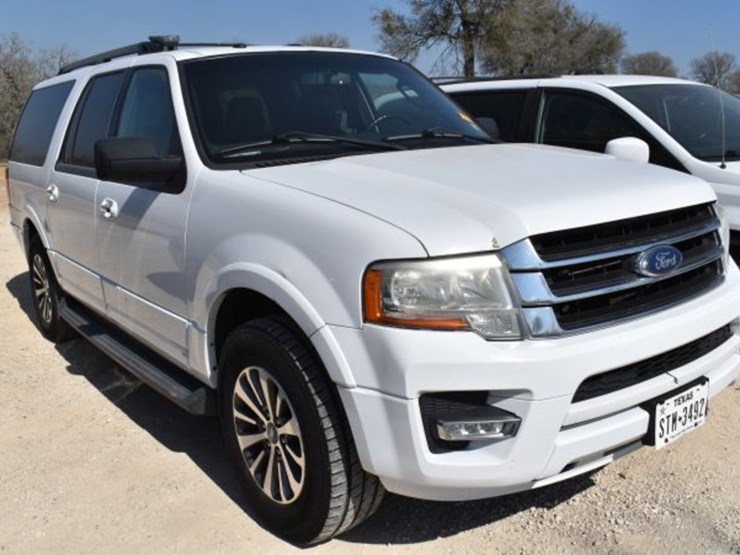 2017-ford-expedition-image-2