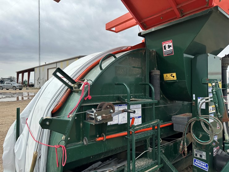 #38835-•-2017-richigher-r1090-grain-bagger-image-24