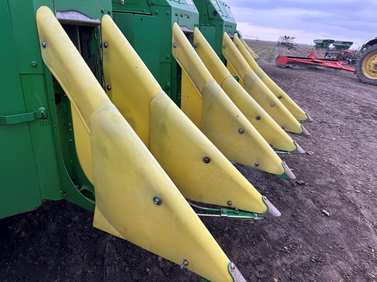 2021-john-deere-cp690-image-64