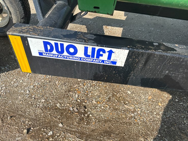 #38801-•-duo-lift-37'-header-trailer-image-7