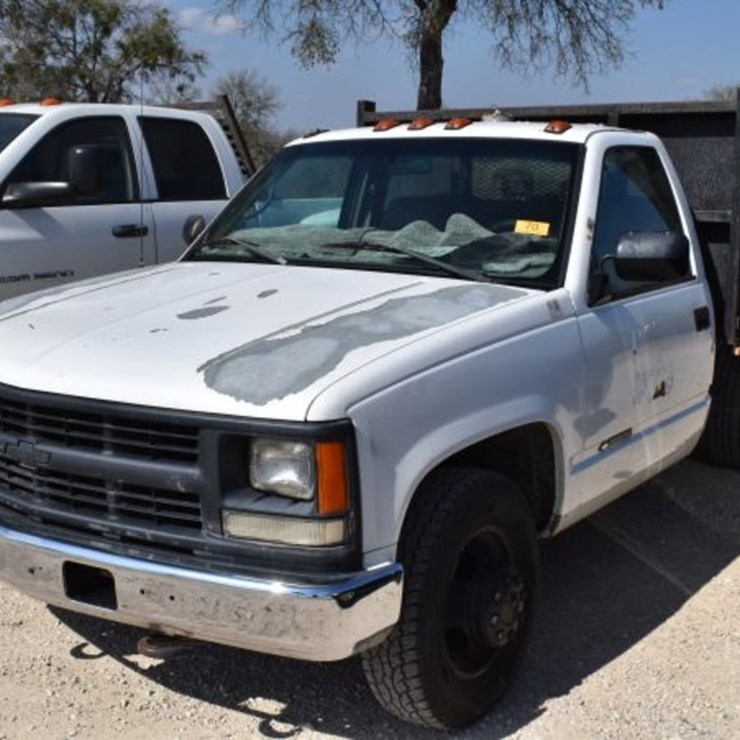 2000 CHEVROLET 3500