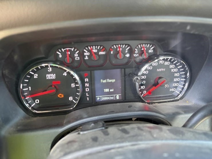 2017-chevrolet-2500-image-9