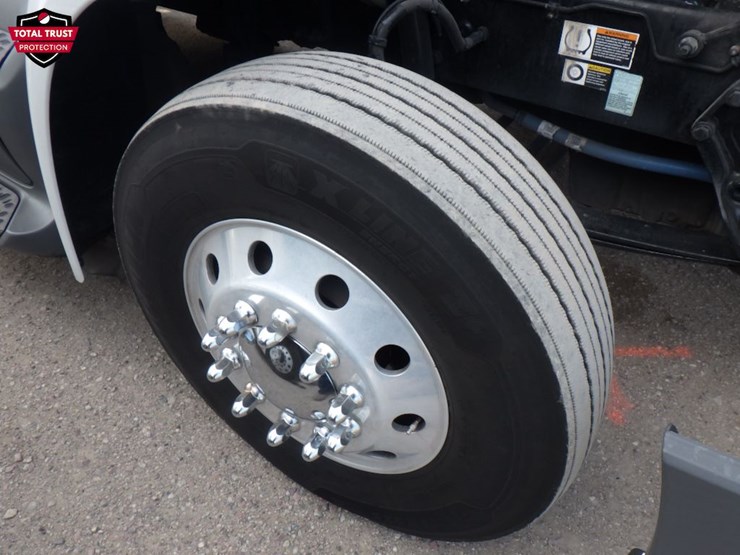 2020-peterbilt-579-image-27