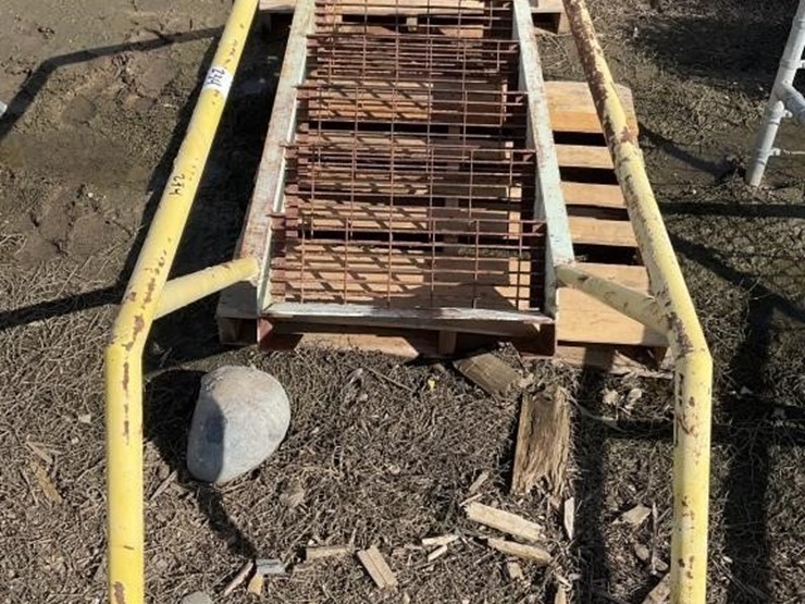 4.5'-portable-steel-staircase-image-2