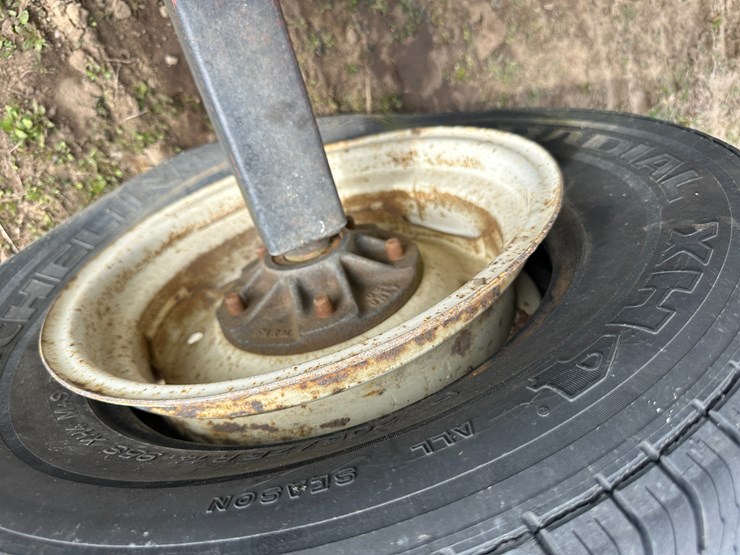 john-deere-4045d-image-9