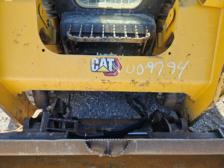 2021-caterpillar-259d3-image-5