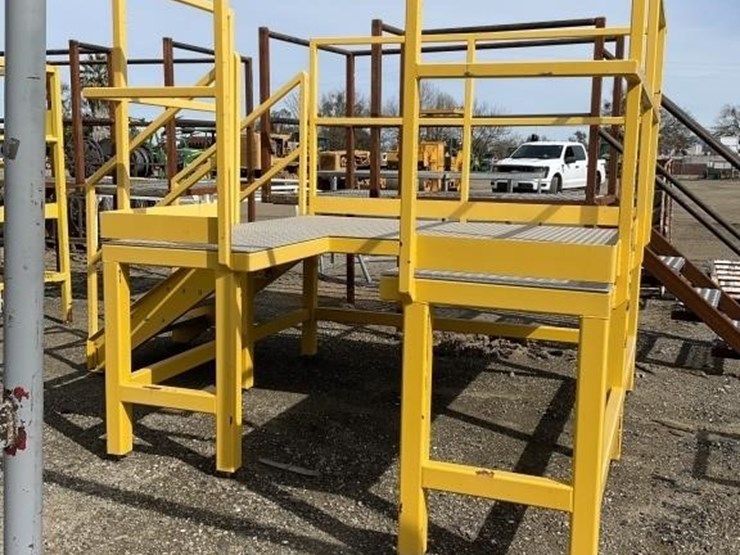 8'x7'x3'-steel-catwalk-platform-image-3