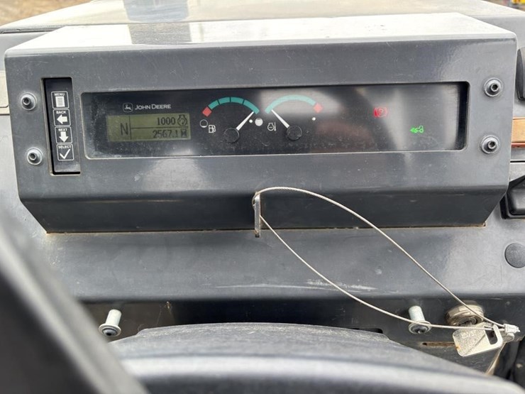 2018-deere-210lep-image-15