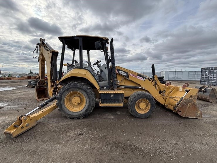 caterpillar-420f2-image-7