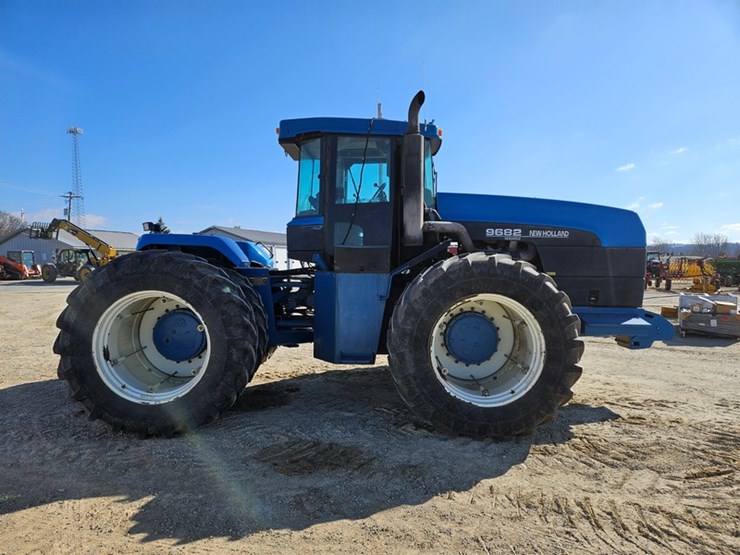 new-holland-9682-image-6