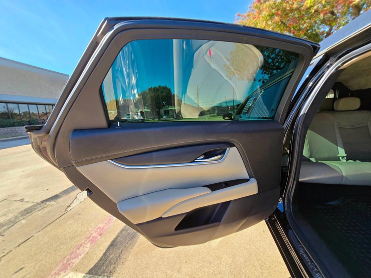 2019-cadillac-sayers-and-scovill-70in-limo-w-only-7729-miles-image-21