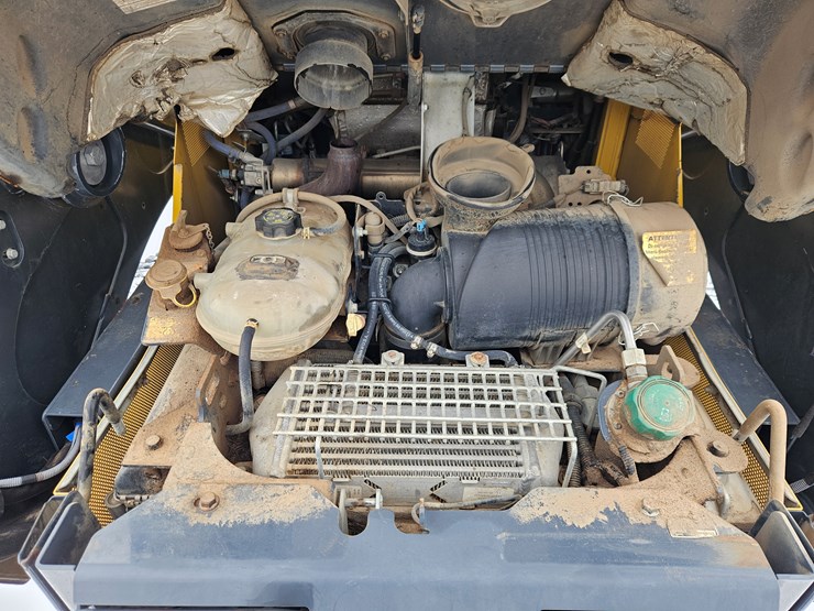 2020-deere-333g-image-19