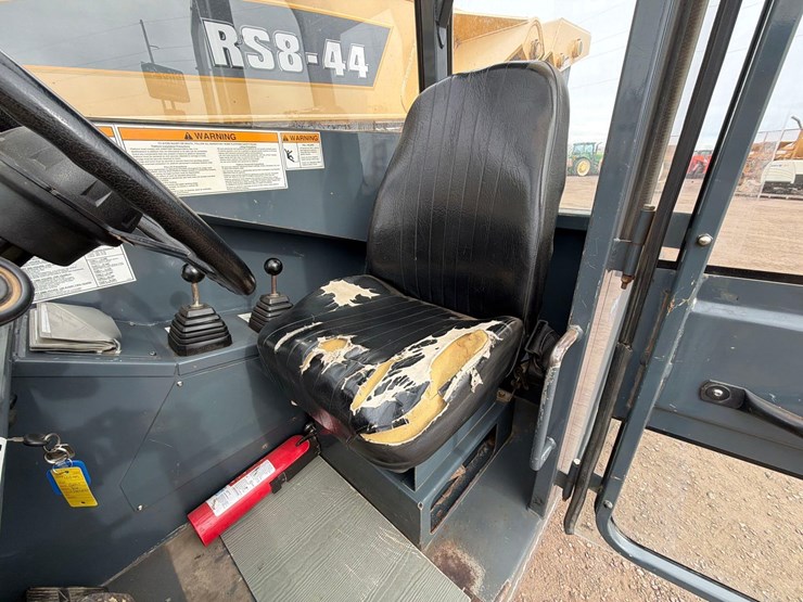 2016-gehl-rs8-44-image-21