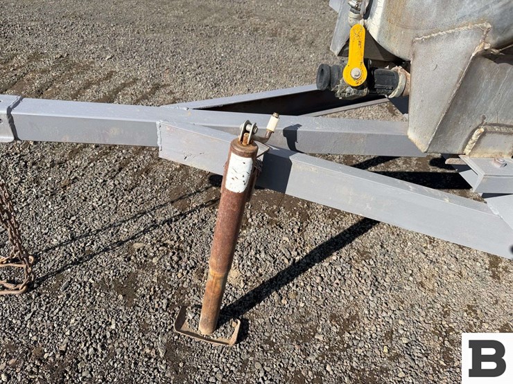 gf-metal-fabricators-chemigation-trailer-image-10