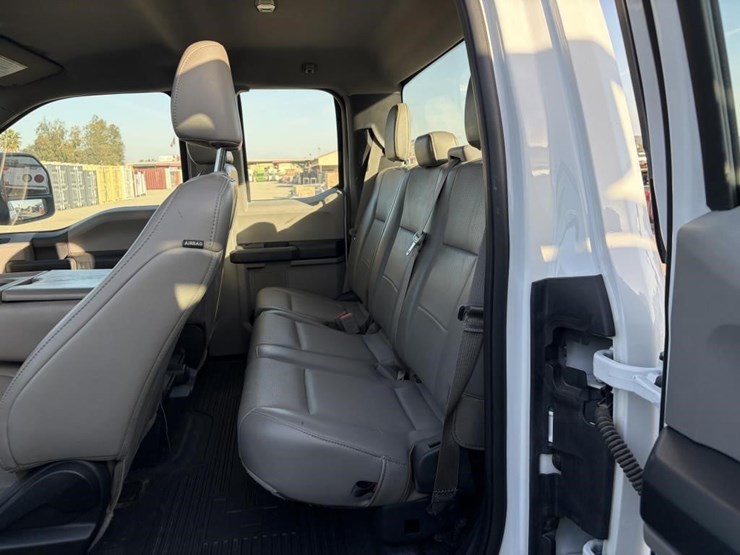 2019-ford-f450-image-13