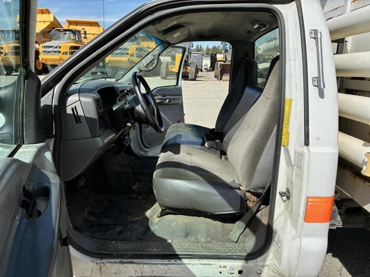 2002-ford-f450-image-10