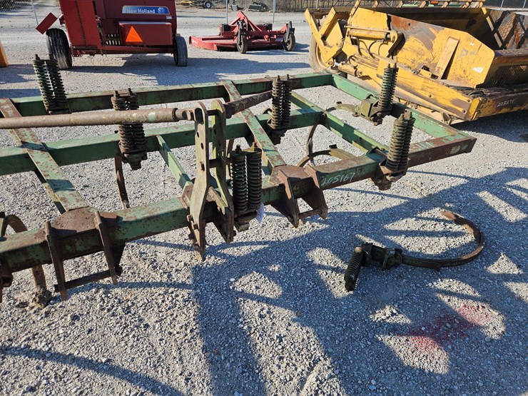 john-deere-100-image-2