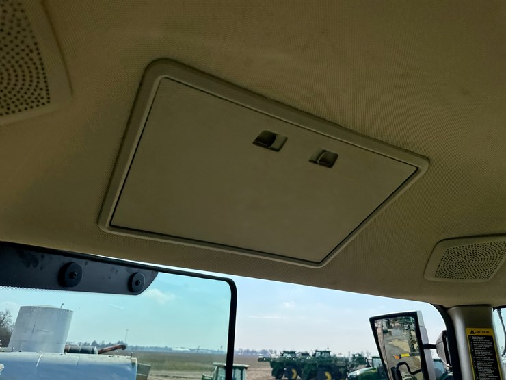 2022-john-deere-8r-280-image-59