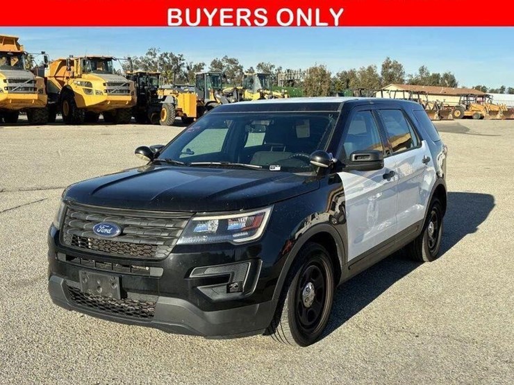 2018-ford-explorer-image-1