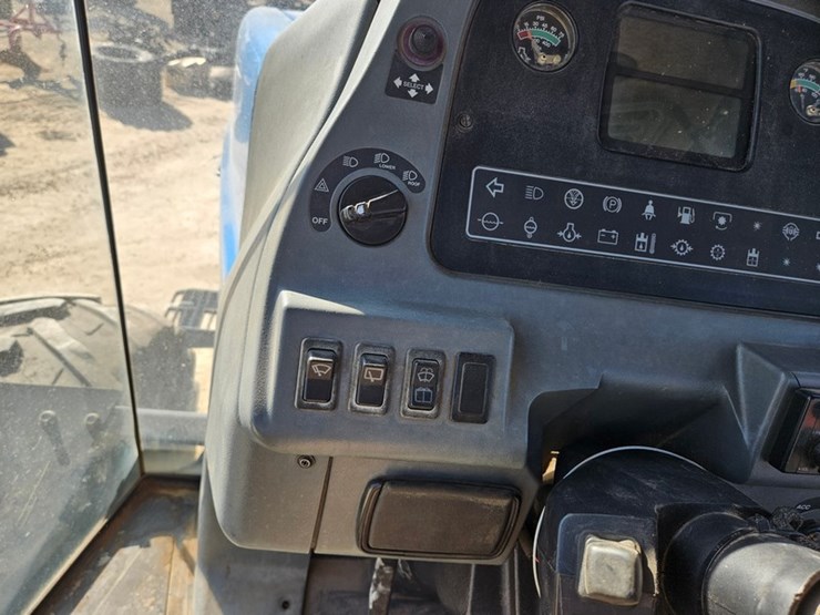 new-holland-9682-image-33