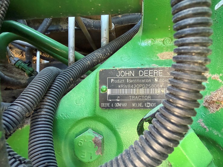2004-john-deere-8420-image-10