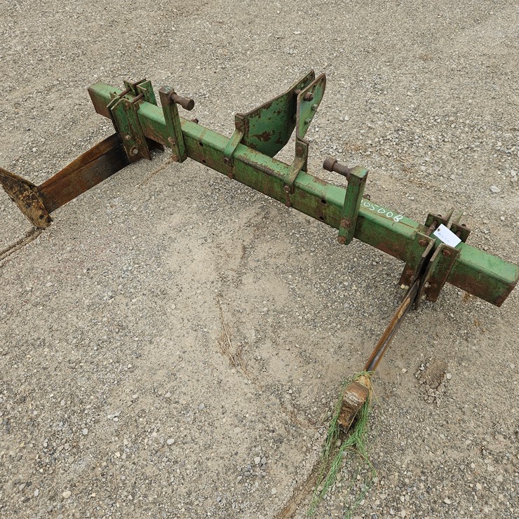 #205008 • John Deere 23B Ripper