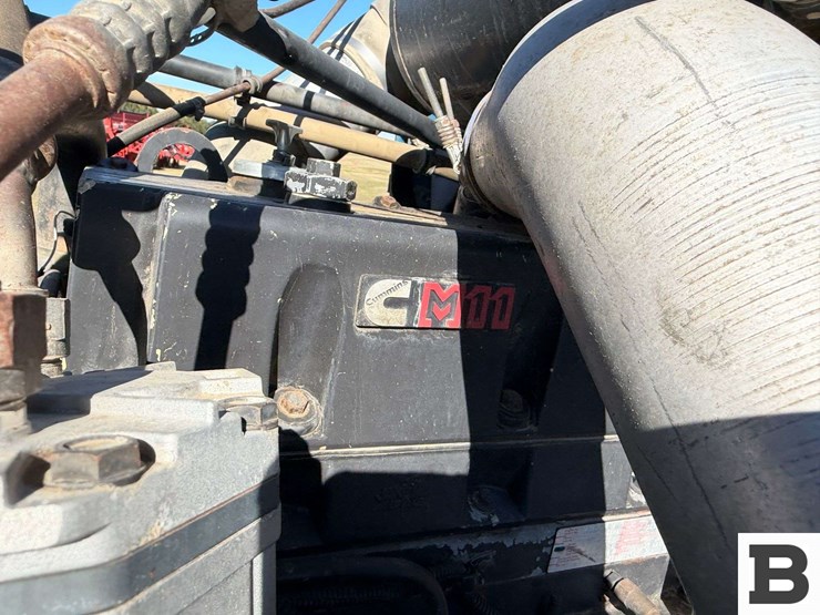 1995-freightliner-fld112-image-39