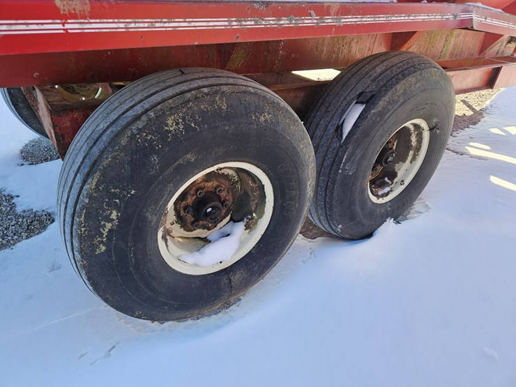 #205379-•-chandler-litter-spreader-image-9