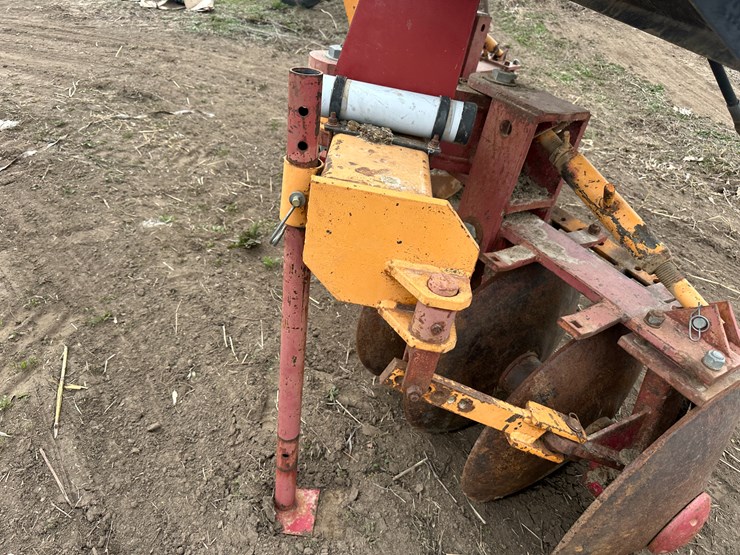 #40115-•-w&m-manufacturing-825-levee-plow-w/w&a-levee-seeder-image-8