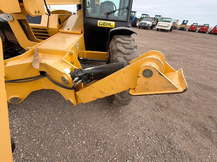 gehl-dl12-image-13