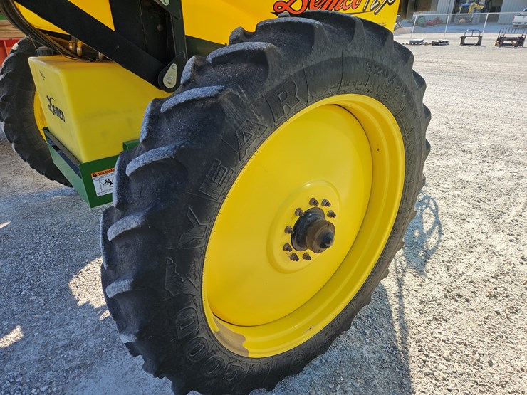 2010-demco-1250-image-11