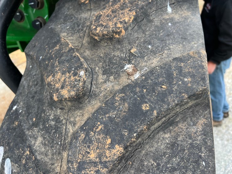 john-deere-412r-image-72