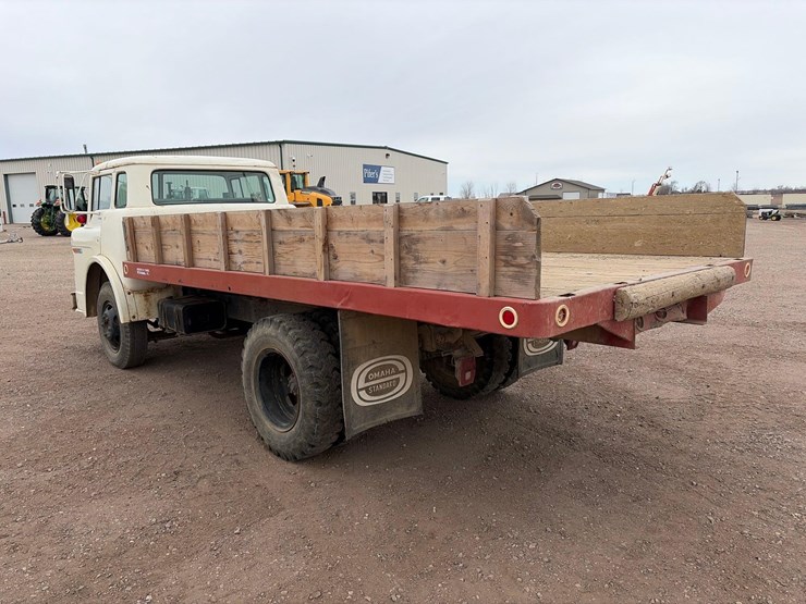 1979-ford-c600-image-4