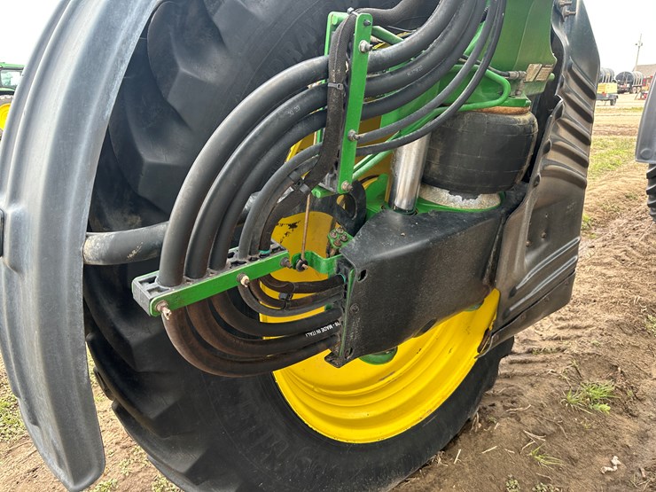 2021-john-deere-r4038-image-16