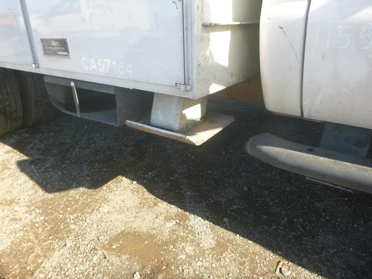 2012-ford-f550-image-13