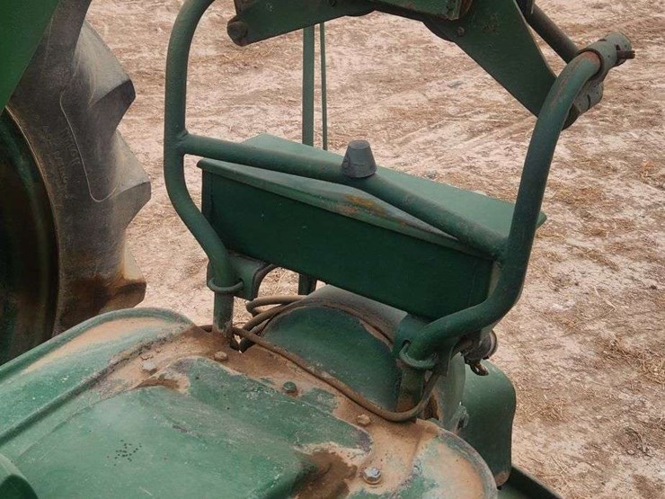 1955-oliver-super-88-image-5