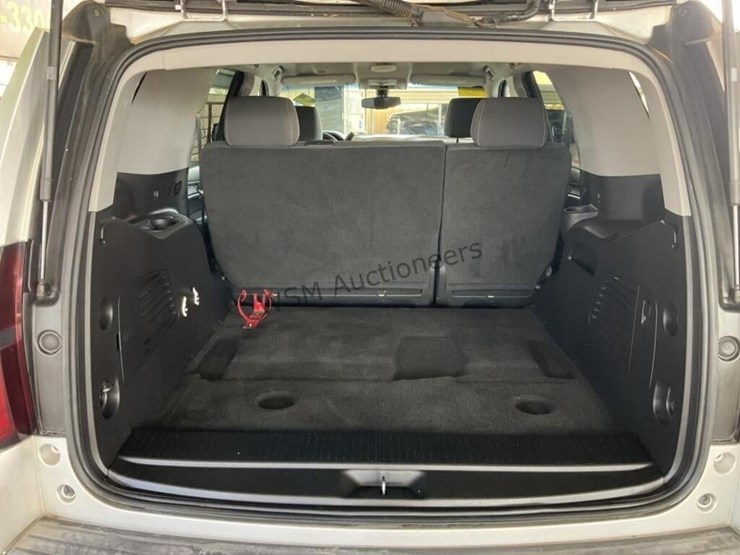 2015-chevrolet-tahoe-image-9