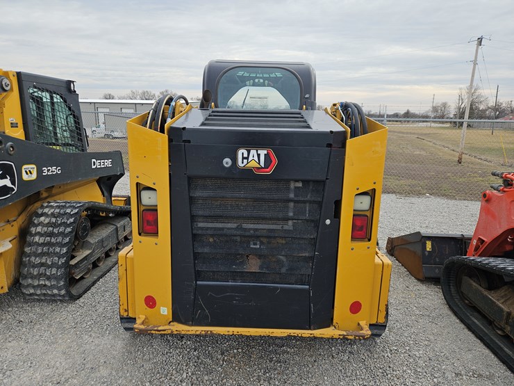 2022-caterpillar-279d3-image-18