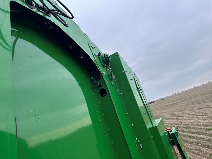 2021-john-deere-cp690-image-108